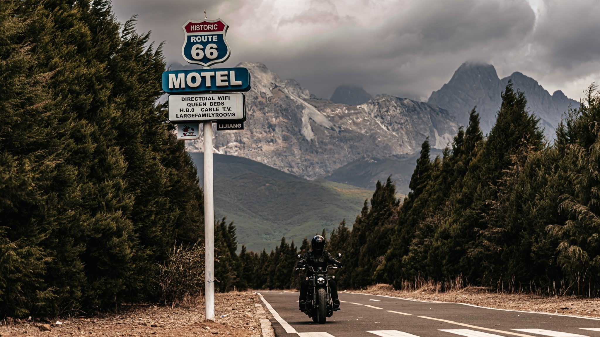 Darkflag | Moto Benda