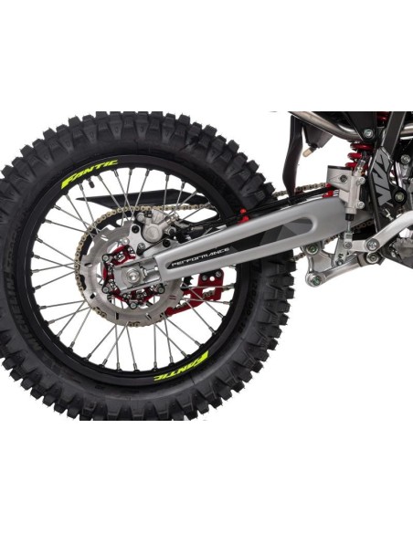 125 XEF Performance 4T